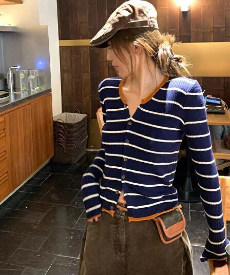 이른 가을 배색 스트라이프 니트 오픈 가디건 여성 한 부서 새로운 몸매 가꾸기 만나는 풀오버 맨위