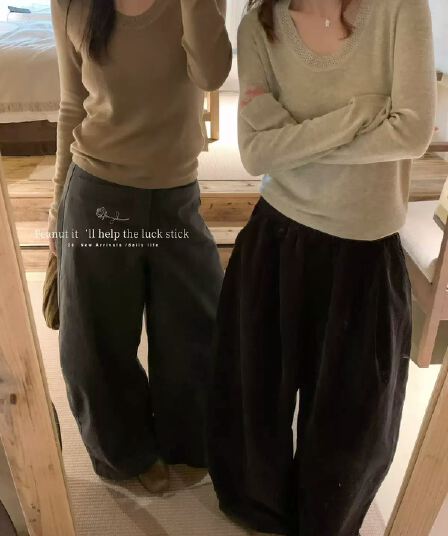 peanut 땅콩 홈 2026 가을 새로운 한 부서 u 칼라 자수 부드러운 다용도 슬림해 보이는 캐주얼 니트 스웨터