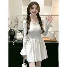 批发THETURE乖甜心事针织内搭修身显瘦连衣裙女秋冬收腰气质短裙新款