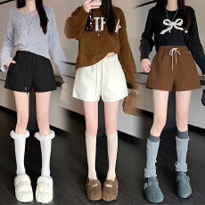 批发实拍2025秋冬百搭韩版毛唧唧软糯加厚<b class='q'>可爱</b>少女显瘦宽松短裤内搭女