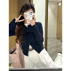 批发藏青色麻花<b class='q'>开衫</b>毛衣外套秋冬季女2025新款慵懒风高级感<b class='q'>针织</b>衫上衣