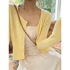 批发<b class='q'>夏季</b>薄款防晒针织开衫外套女宽松外搭设计感空调衫温柔风披肩上衣