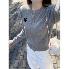 批发爱心刺绣圆领灰色针织开衫女秋季韩系<b class='q'>修身</b>打底毛衣<b class='q'>小外套</b>长袖上衣