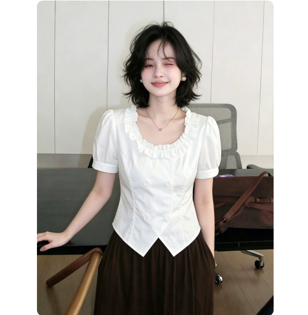 프랑스식 라운드 넥 프릴 반팔 셔츠 여자 2026 새로운 여름 고급 센스 빛 럭셔리 연령 감소 외국 가스 맨위
