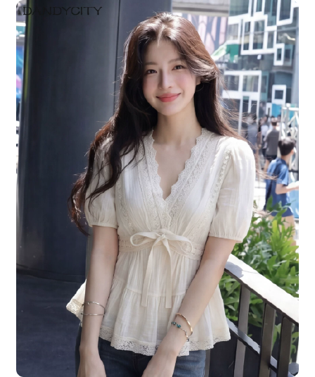 경관 인터넷 여성 나비 넥타이 맨위 2026 여름 빅 사이즈 프랑스식 달콤한 스타일 살구 색상 버블