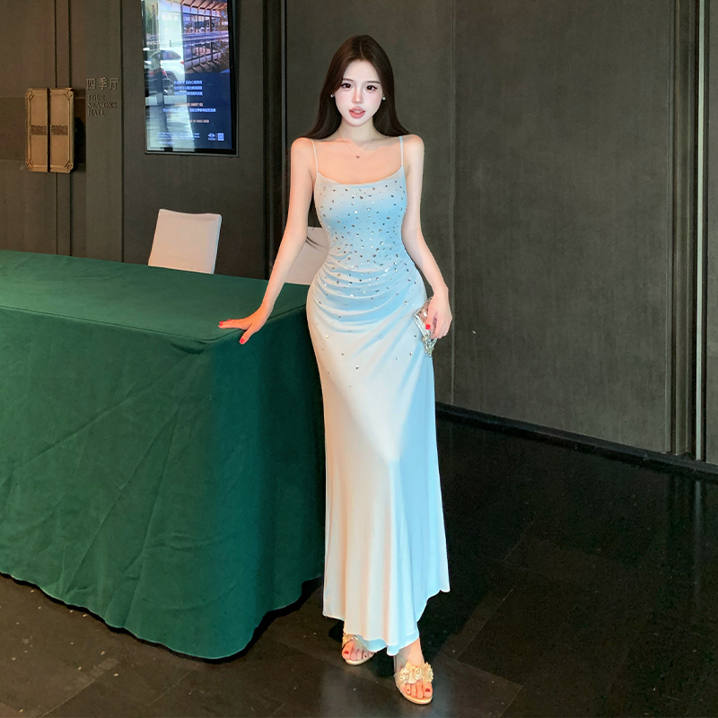실사 로얄 자매 고유 한 아름다운 다이아몬드 세팅 슬립 드레스 레트로 패션 품격 몸매 가꾸기 타이트 스커트 롱 스커트 2026 여름