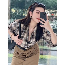 批发格子长袖衬衫女高级感轻奢减龄洋气2026年春季新款法式小资小上衣