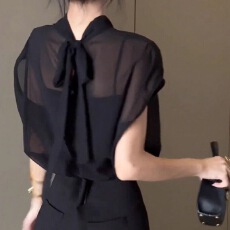 批发官图实价 薄纱无袖<b class='q'>衬衫</b>新款夏女设计感蝴蝶结系带高级感<b class='q'>气质</b>上衣