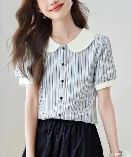 베이비 칼라 스트라이프 반팔 여성 셔츠 2026 여름 새로운 패션 디자인 센스 작은 대중 달콤함 연령 감소 셔츠