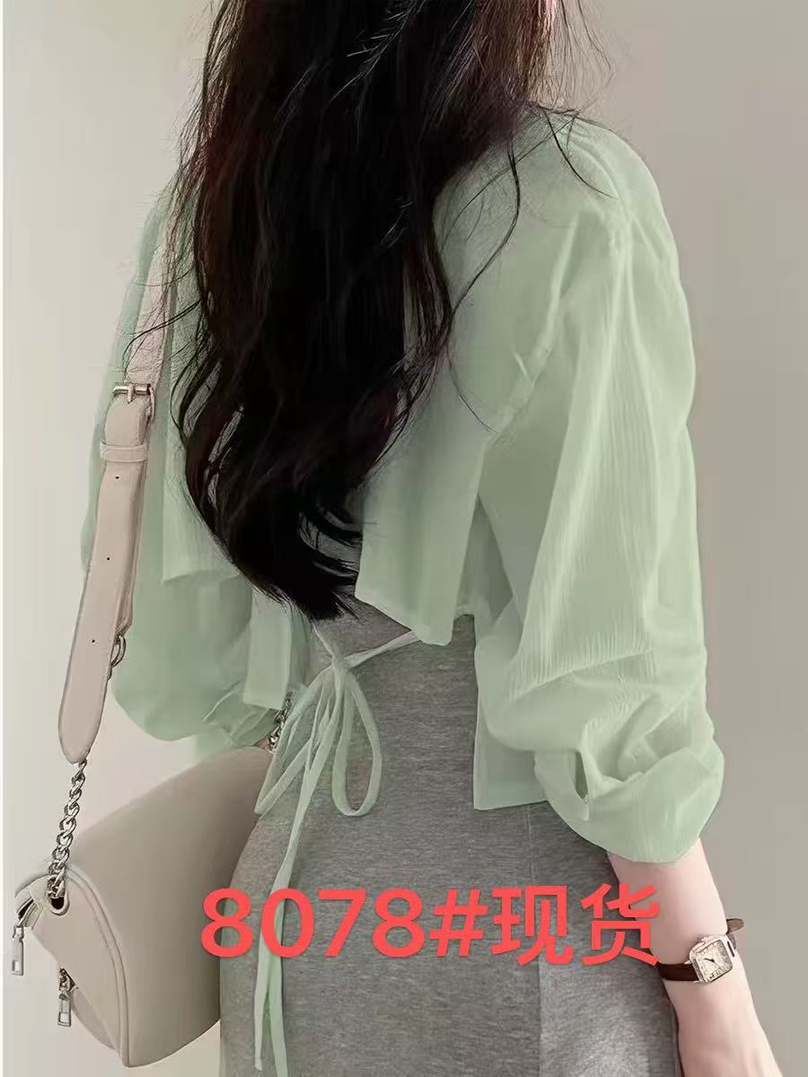뒤로 스트랩 얼음 실크 자외선 차단 여성 셔츠 여름 경기 슬립 치마 외부 가져 가라. 오픈 가디건 얇은 스타일 블라우스 작은 어깨 재킷