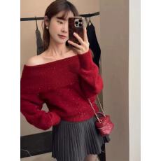 过年战袍新年红色一字肩毛衣女秋冬外穿宽松慵懒高级感露肩针织衫