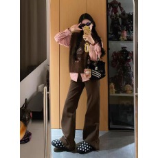 批发韩系复古咖色针织<b class='q'>马甲女</b>秋冬季刺绣美拉德高级感衬衣<b class='q'>牛仔</b>裤三件套