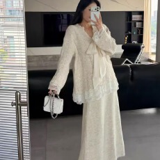 批发气质温柔宽松毛衣配蕾丝花边上衣搭配裙子套装纯色显瘦