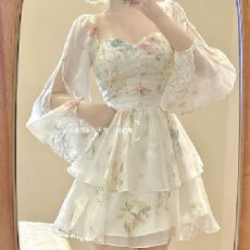 批发法式长袖碎花连衣裙女春秋季高级感气质仙女<b class='q'>蓬蓬裙</b>收腰小个子短裙