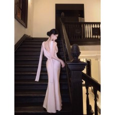 批发粉缎流光粉色飘带收腰连衣裙无袖V领包臀<b class='q'>鱼尾</b>长裙