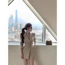 批发【智性美人】时髦<b class='q'>西装</b>领<b class='q'>修身</b>收腰金属扣束腰长袖连衣裙女