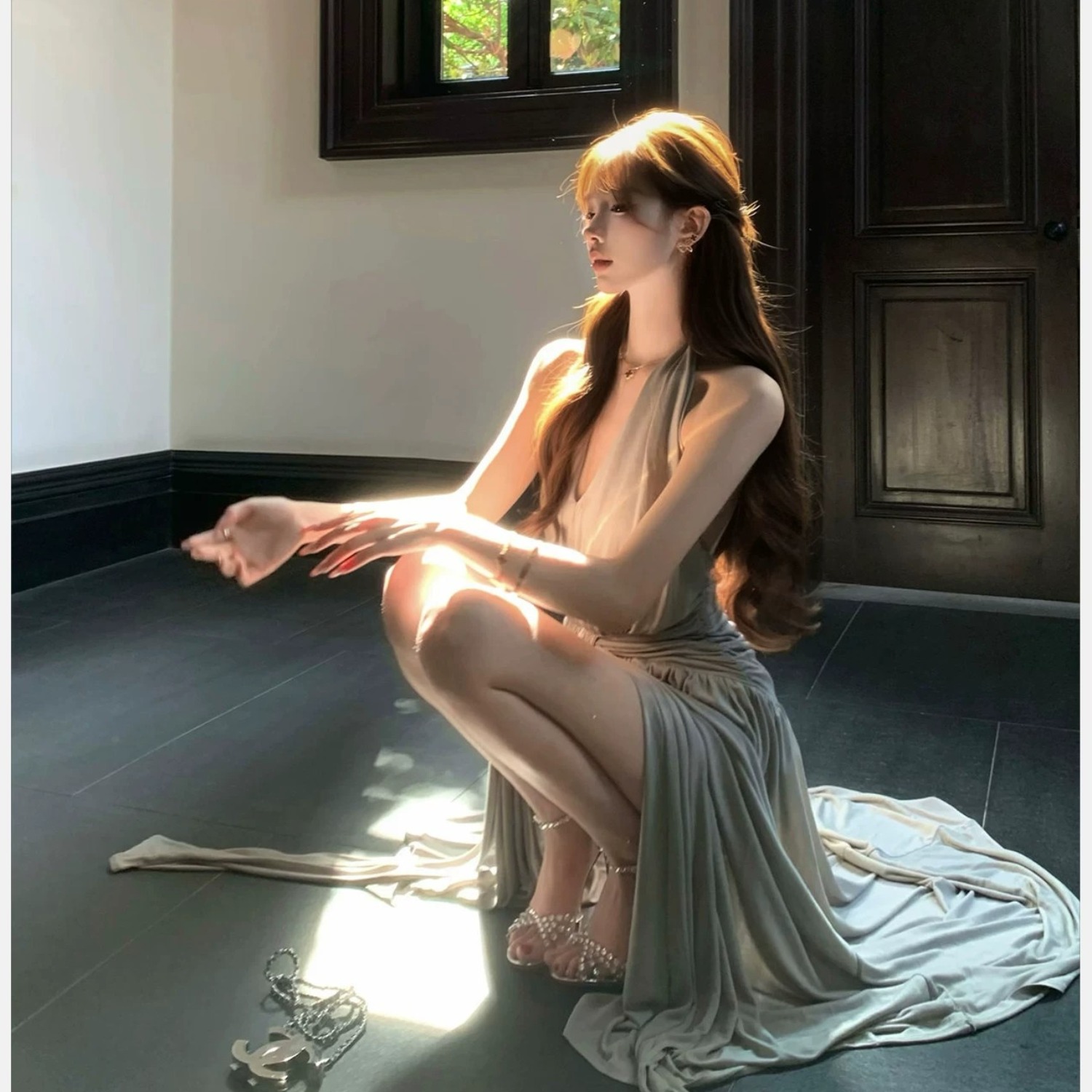 소나무 섬 그것 여름 100 라이 경기 V넥 행침 목 주름 드레스 민소매 허리 수축 롱 스커트