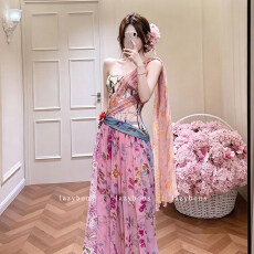 批发抹胸<b class='q'>连衣裙</b>女名媛生日小礼服重工褶皱飘带南法度假风印花收腰长裙