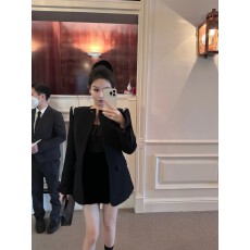批发woppei秋冬气质肩膀水钻黑色大衣西装外套女内里加棉保暖又显瘦