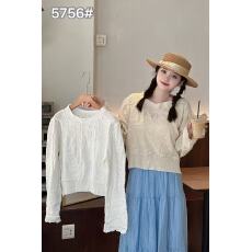 批发韩系<b class='q'>钩花</b>镂空V领设计长袖女2026秋季新款微透独特精致套头<b class='q'>上衣</b>