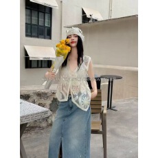 批发法式重工钉珠<b class='q'>不规则</b>钩花马甲背心女装设计感上衣叠穿镂空<b class='q'>开衫</b>马夹