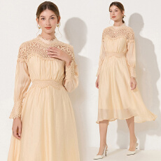 批发秋季时立领复古灯笼袖拼接镂空波浪花边收腰大摆连衣裙