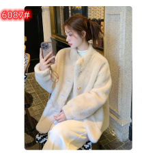 2025新款加厚水貂绒皮毛一体毛毛外套女冬季短款立领环保皮草大衣