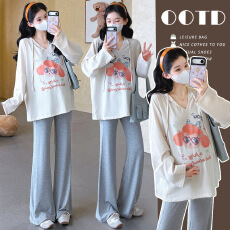 批发实拍现~孕妇装<b class='q'>春</b>夏新款防晒衫宽松连帽印花上衣大码T恤微喇裤套装