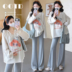 批发实拍现~孕妇装<b class='q'>春</b>夏新款防晒衫宽松连帽印花上衣大码T恤微喇裤套装