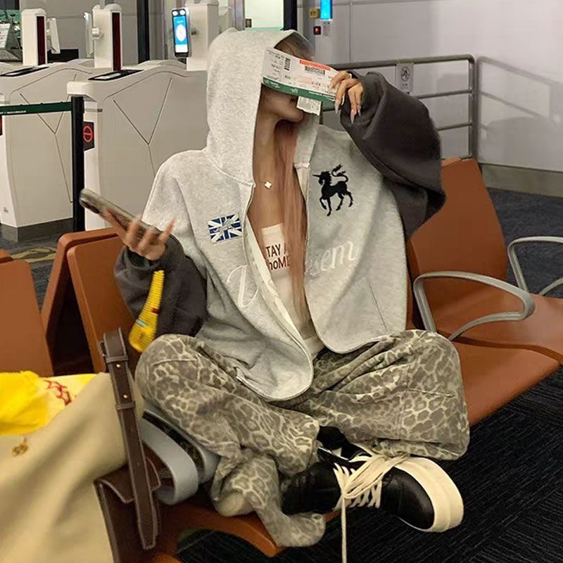 薄款 刺绣贴布 原版做工纯棉华棉复合卫衣女
