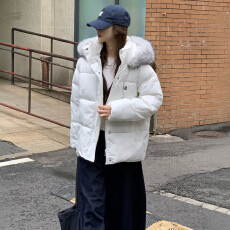 批发实拍冬季<b class='q'>新款</b><b class='q'>羽绒服</b>大毛领羽绒棉服女加厚保暖棉衣短款外套