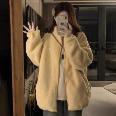 批发<b class='q'>特价</b>（原版布料抖音质量）奶系穿搭黄色羊羔绒减龄保暖女外套