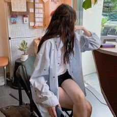 批发蓝色条纹蝴蝶结印花防晒衬衫女2026春季<b class='q'>新款</b>薄款百搭春夏衬衣上衣