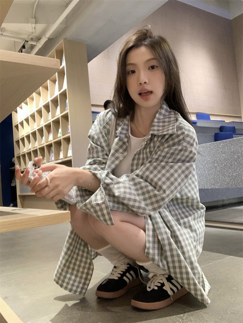 2026 봄 가을 새로운 레트로 디스플레이 화이트 체크무늬 루즈핏 느긋한 다용도 긴팔 셔츠 체크무늬 재킷 맨위