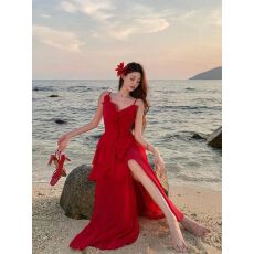 批发法式绝美<b class='q'>不规则</b>荷叶边红色吊带连衣裙女夏海边度假氛围感气质长裙