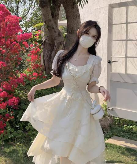 프랑스식 그는 벤 바람 살구 색상 여성 드레스 여름 새로운 작은 키 달콤함 디자인 센스 작은 대중 허리 수축 롱 스커트