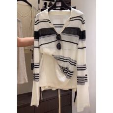 批发<b class='q'>条纹</b>polo领薄款针织罩衫t恤女+短裤热裤半身短裙套装女