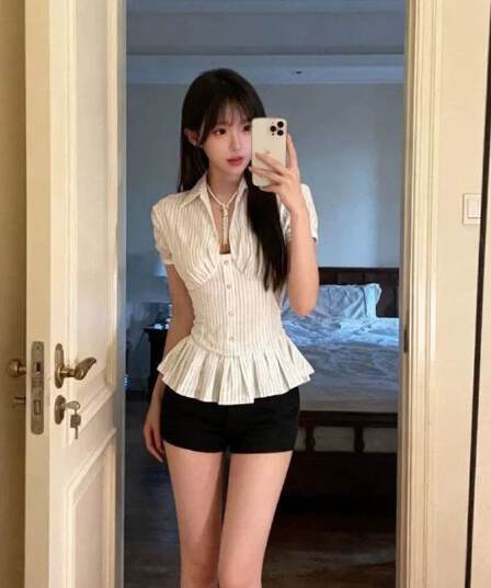 광저우 원본 품질 스트라이프 허리 수축 프릴 폴로 칼라 반팔 여성 셔츠 여름 뒤로 스트랩 맨위