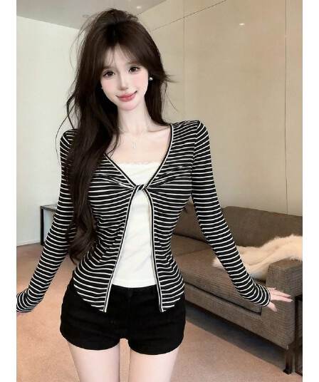 원본 품질 한 부서 핫걸 스트라이프 비틀림 V넥 페이크 레이어드 쇼트 스타일 긴팔 얇은 스타일 외부 가져 가라. 작은 셔츠
