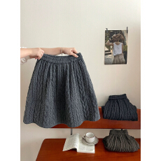 批发miu系复古夹棉羊绒针织麻花花苞蓬蓬短中裙女秋冬<b class='q'>百搭</b>南瓜半身