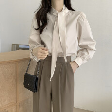 批发<b class='q'>韩国</b>chic 法式飘带领结设计感衬衫女