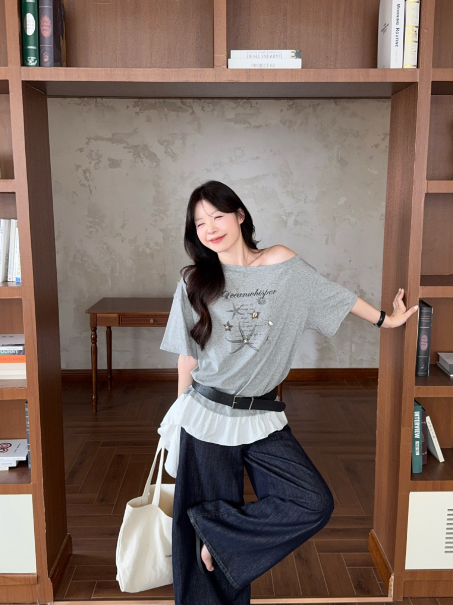 실사 빅 사이즈 연령 감소 한 스타일 비스듬한 칼라 풀오버 반팔 프린트 패치워크 불규칙 프릴 3 차원 로드 중 티셔츠