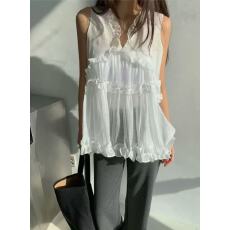 批发<b class='q'>东大门</b>新款甜美可爱木耳边背心裙