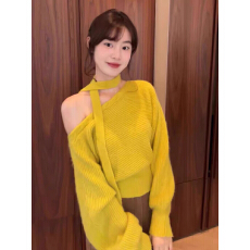 批发法式温柔风一字领斜肩飘带兔毛<b class='q'>针织衫</b>女秋冬慵懒宽松收腰保暖毛衣