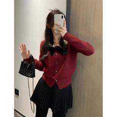 批发Q小个子过年新年战袍搭红色<b class='q'>连衣裙</b>百褶裙套装2025一整套秋冬穿搭