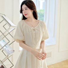 批发泡泡袖衬衫女2026夏季<b class='q'>新款</b>法式衬衣米色低圆领温柔风气质上衣