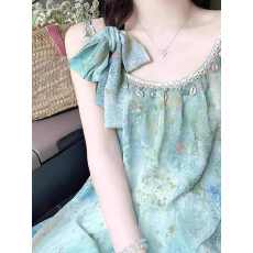 批发<b class='q'>欧洲站</b>2026年夏季新款气质碎花桔梗裙绝美度假旅游海边吊带<b class='q'>连衣裙</b>