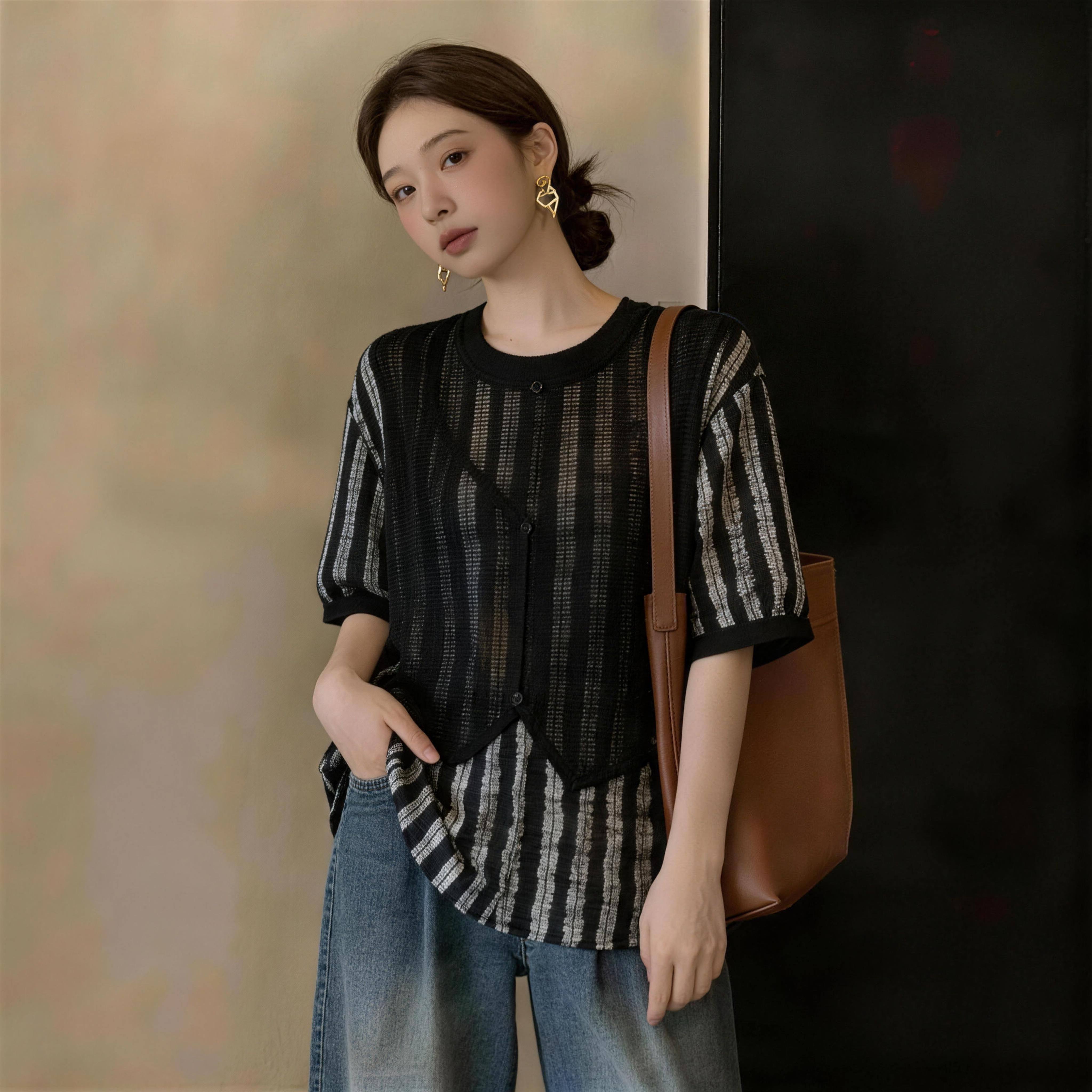 디자인 센스 망사 패치워크 세로 줄무늬 페이크 레이어드 여성 셔츠 여름 빅 사이즈 지방 mm 품격 레트로 슬림해 보이는 맨위