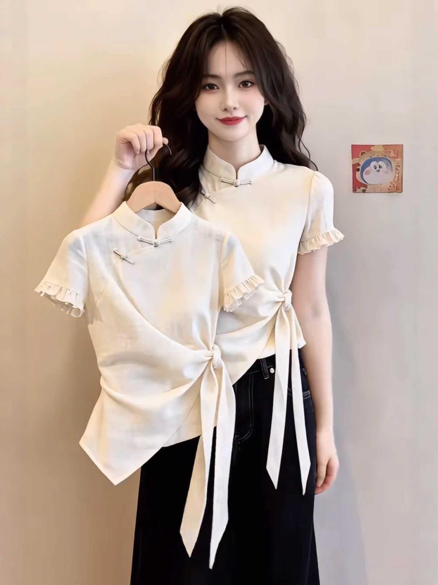 프랑스식 새로운 중식 국풍 단추 반팔 여성 셔츠 여름 디자인 센스 불규칙 허리 수축 스트랩 연령 감소 맨위