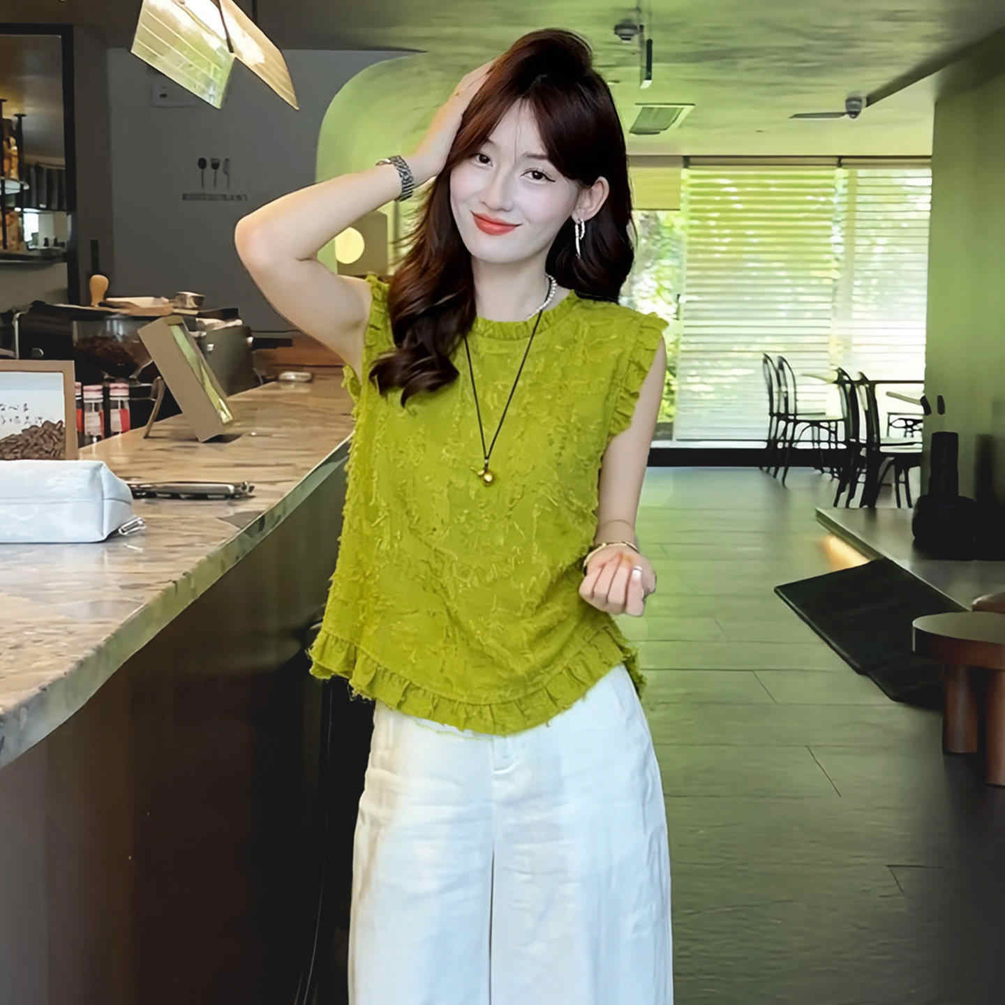 핑크색 프릴 민소매 조끼 여성 여름 외출용 줄무늬 레이스 셔츠 쇼트 스타일 티셔츠 작은 키 패션 맨위